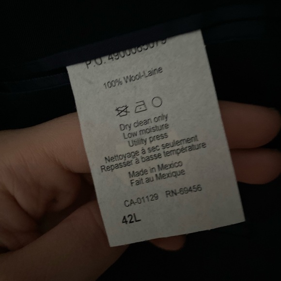 Never Used,Calvin Klein men's 2-Piece Suit with tags, includes matching trousers - Picture 4 of 8